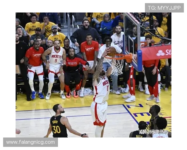 铁林:追梦在勇士的关键角色 他担任控卫并帮助队友找到空位 铁林:追梦在勇士的关键角色 他担任控卫并帮助队友找到空位